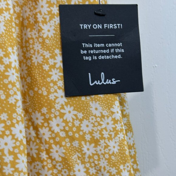 NWT sunny yellow Lulus dress with daisies - Picture 4 of 10